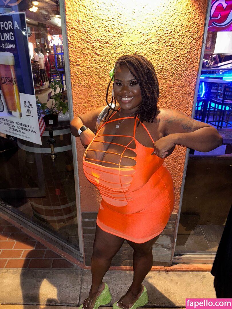 BBW / bbw_layla / chubby / curvy ladies / embersweetsvip / monafaith / norarosejeanxx / vichotflix Nude Leaked OnlyFans Photo #46