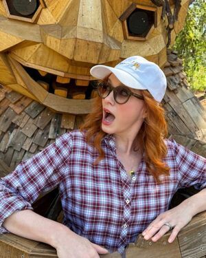 Christina Hendricks #2353
