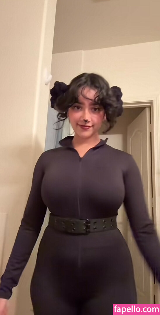xo.midna / xomidna / xx.midna Nude Leaked  Photo #2
